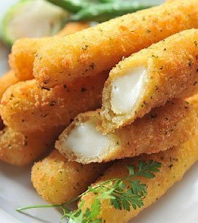 Pizza by Johnny - Mozzarella Sticks